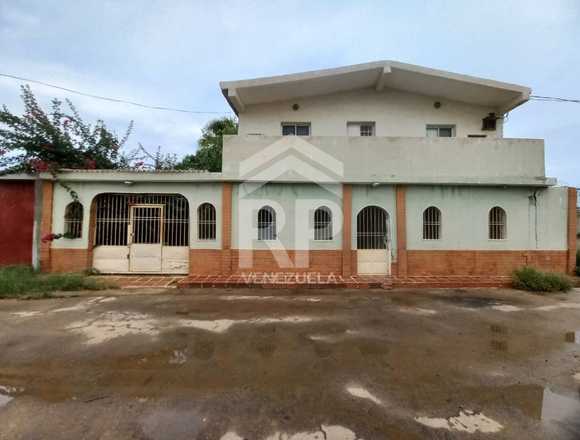 Casa en Santa Elena SGC-412