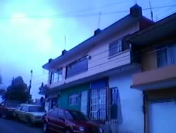 LOCALES COMERCIALES Y OFICINAS.