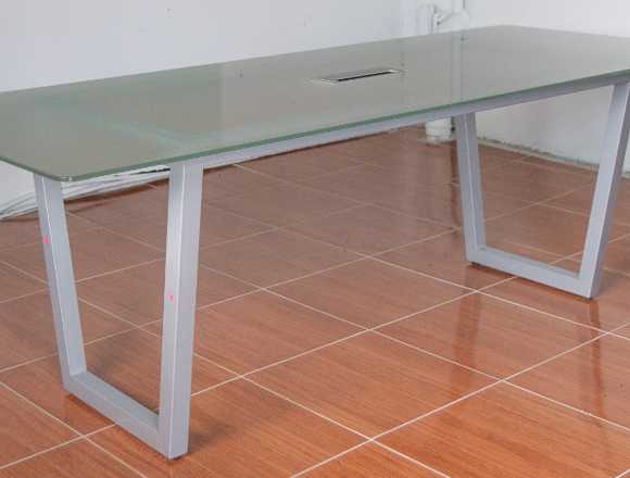 Mesa para sala de reuniones - Valor ¢262.860