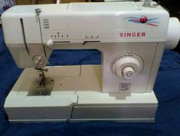 Máquina de coser. SINGER