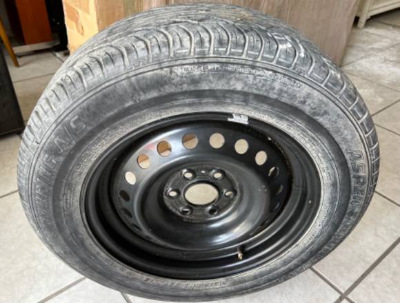 Llanta Aspen Touring 215/65/R16 con RIN