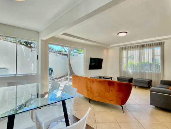 Casa Amueblada en Alquiler en Exclusivo Condominio