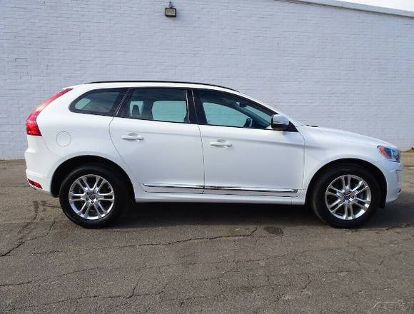 Vendo 2014 Volvo XC60 3.2