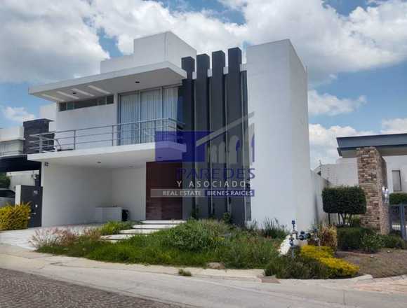 C103 Casa en venta en Cumbres del Lago Querétaro