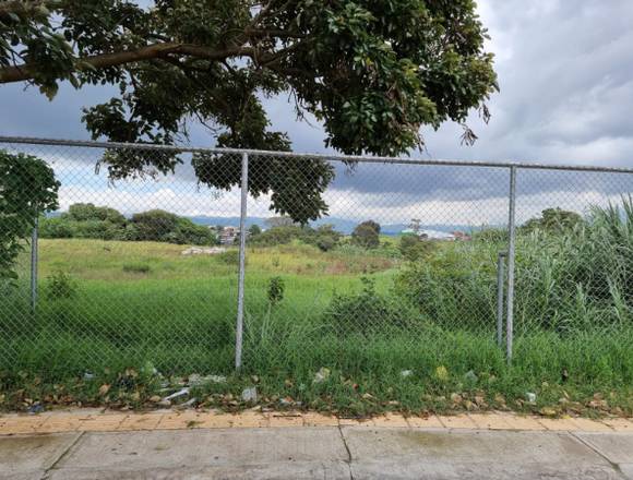 Venta de terreno en Goicoechea - Ipis 