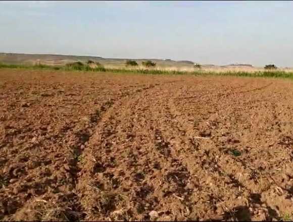 Vendo finca en La Rioja, con agua