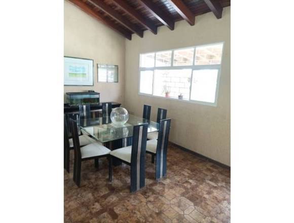 Casan en venta en el Picacho de dos pisos y agua propia San Antonio