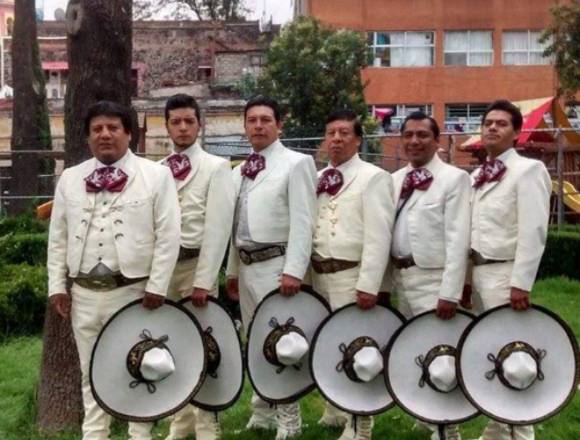 Mariachi sihualteco de México 