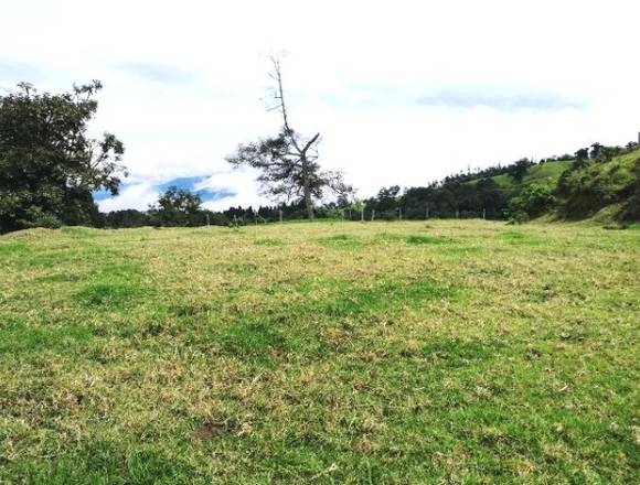 SE VENDE TERRENO EN RANCHO REDONDO GOICOECHEA 