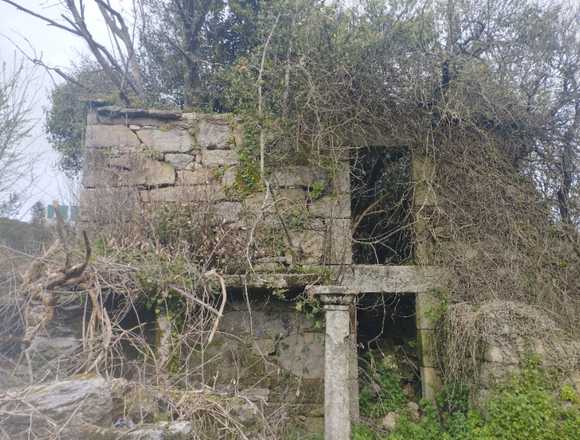 VENDO FINCA CON CASA PARA RESTAURAR