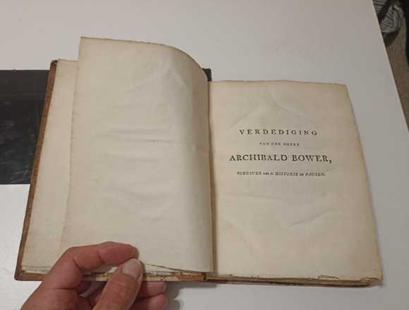 LIBRO DE HISTORIA Y RELIGIÓN ANTIGUO DE 1763