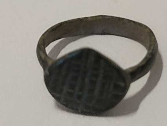 ANILLO ANTIGUO DE BRONCE DE LA CULTURA BIZANTINA