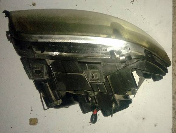 FARO DERECHO DE XENÓN DE AUDI A6 AÑO 2001