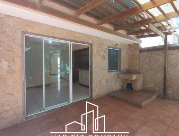 Casa en venta zona 16 Sector Santa Amelia y Acatán