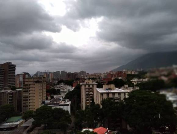 Venta de apartamento en Los Dos Caminos, Caracas.