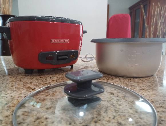 Olla Arrocera Black+Decker Modelo RC514R