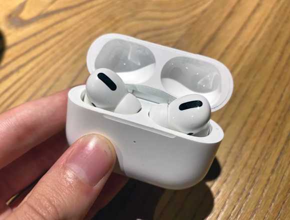 "AirPods: Música sin Cables"