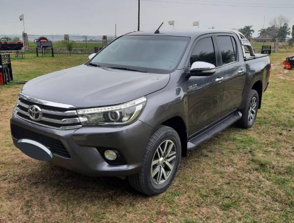 Hilux srx automatica noviembre 2016 impecable