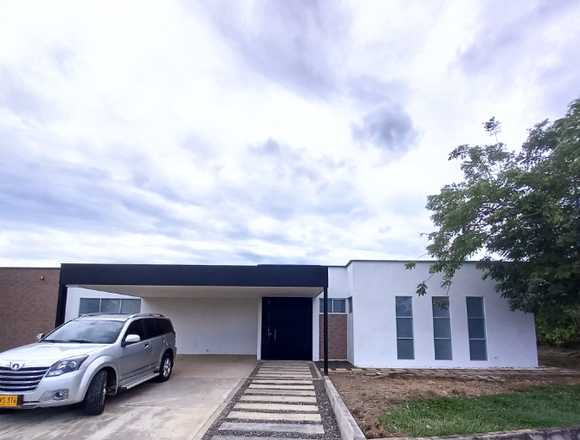 Vendo hermosa casa con piscina y hermosas vistas