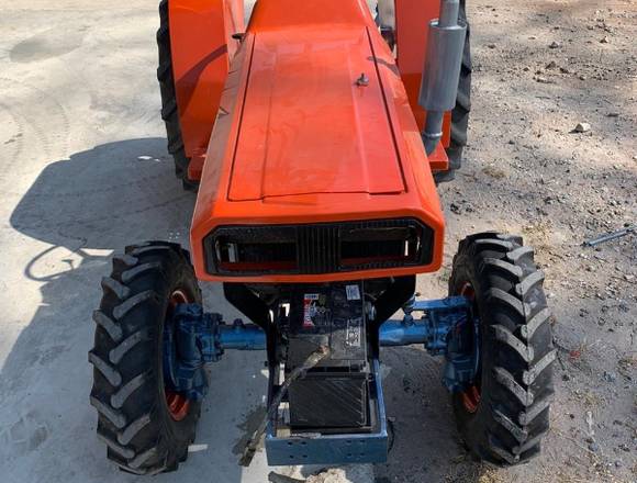 VENDO TRACTOR DAEDONG