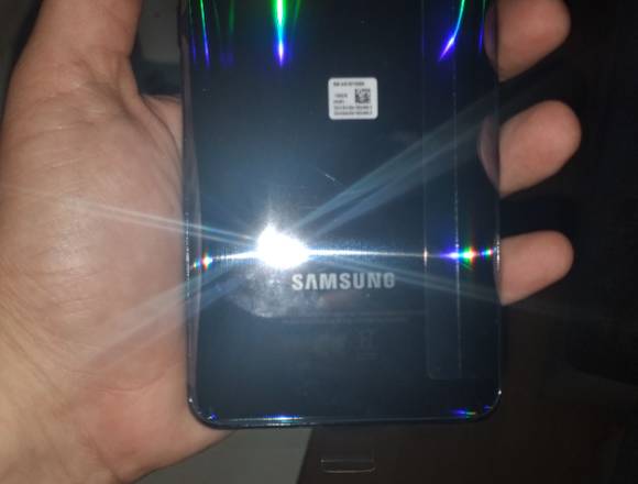 Biete neuwertiges Samsung Galaxy A51 128GB an
