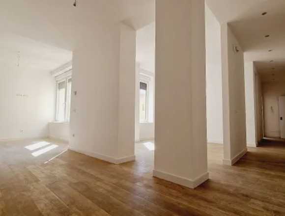 parquet y suelos laminados vinilos spc