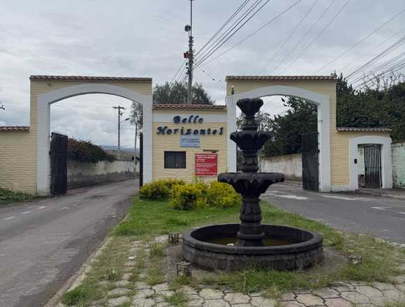 En venta casa de campo Quito sector Guayllabamba