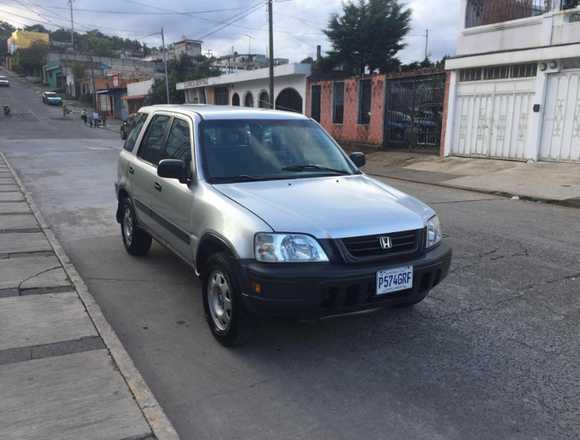 Bonito Honda CRV en venta