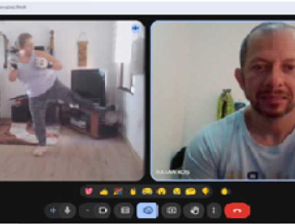 Entrenador fitness online en directo