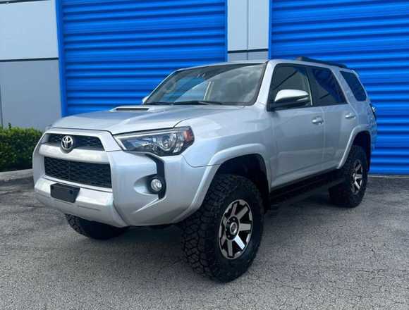 ESPECTACULAR TOYOTA 4RUNNER