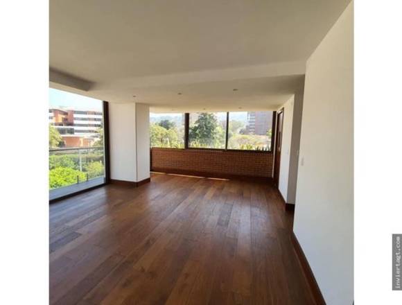 Vendo amplio apartamento, en zona 15 Ref-1969