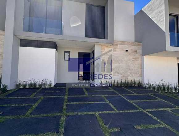 C118 Casa Nueva en Venta en Rincón de la Montaña