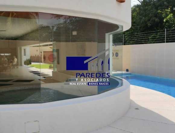 R306 Residencia en venta en Campo de Golf Ixtapa