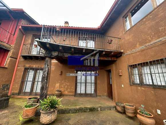 C145 Casa en venta en la Valenciana Pátzcuaro