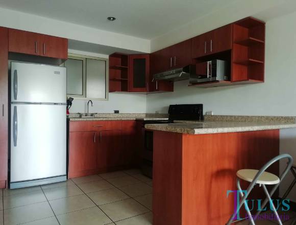 Apartamento en renta en zona 11 Colonia Las Charca