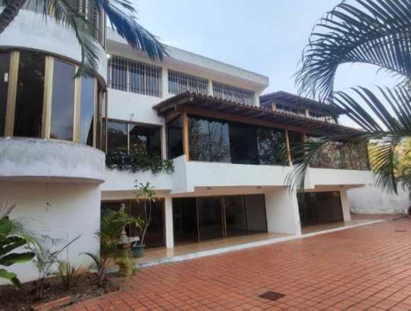 Colinas del Tamanaco venta quintas Baruta Vizcaya