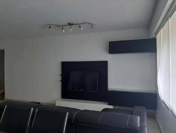 Apartamento en Av Cuatricentenaria FOA-1174