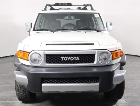 TOYOTA FJ CRUISER 2012