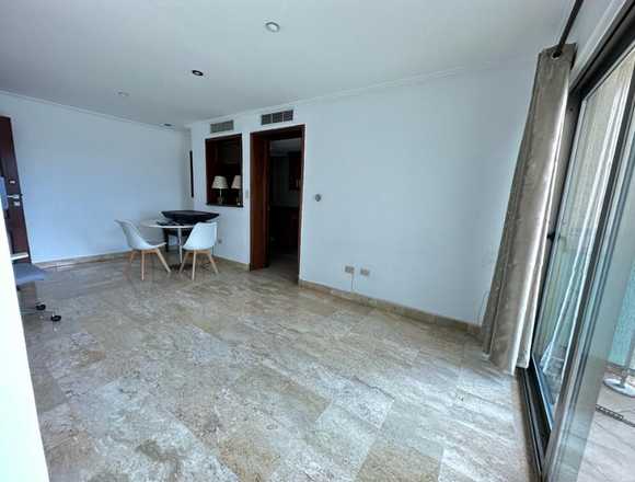 VENDO APARTAMENTO DE 70 MTS2, MALECON CENTER.