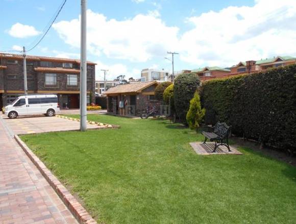 Acogedora casa en conjunto cerrado