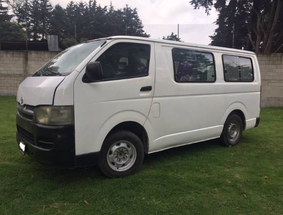 MICROBUS TOYOTA HI ACE 2006