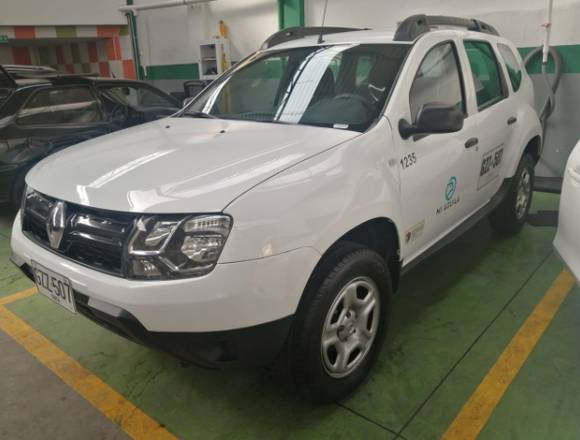 Excelente Renault Duster servicio publico