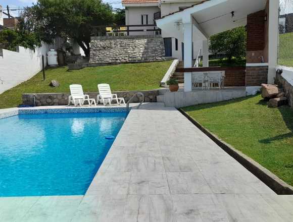 CHALET C/PISCINA VISTA AL LAGO/C.PAZ POR TEMPORADA