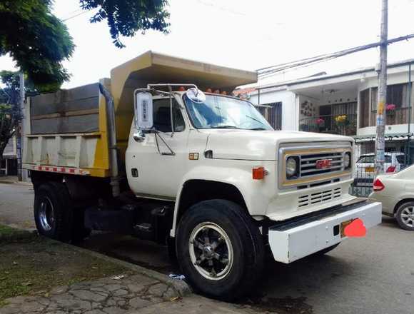 Vendo Volqueta Chevrolet C-70 