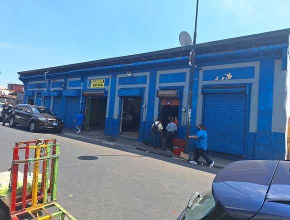 Bodegas en el Mercado Borbon