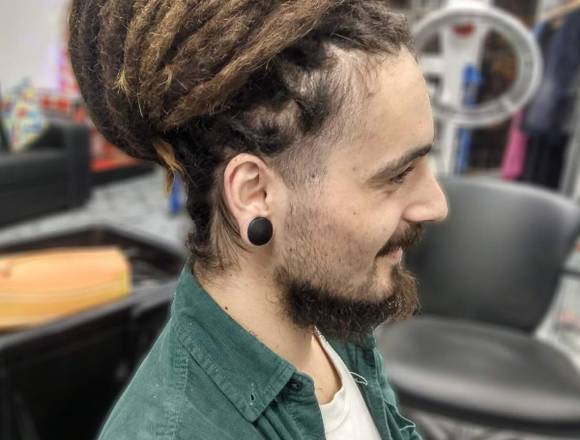 SE HACEN DRAADLOCKS Y RASTAS