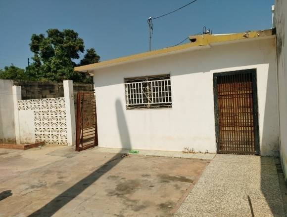 CASA COMERCIAL URB. LA ROTARIA MARACAIBO