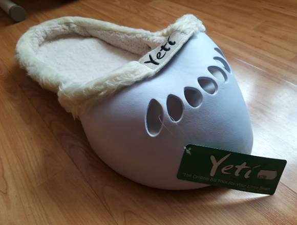 Cama Yeti original para mascotas pequeñas