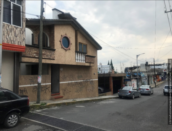 CASA EN VENTA, ZONA CENTRO DE SAN PABLO DEL MONTE, TLAX.