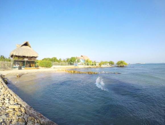 Lote con Playa en la Isla de Bocachica